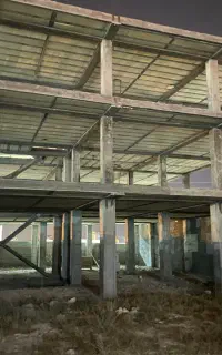 فروش ۱۱۰۰ متر زمین به همراه اسکلت ۳ طبقه