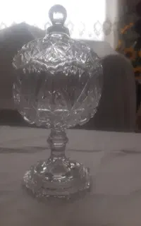 قندان پایه دار