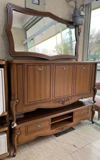 آینه کنسول و میز تی وی