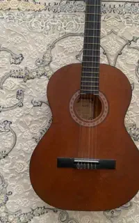 گیتار در حد نو