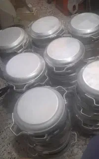 حکاکی و حک لوگو بر روی ظرف آلومینیوم المینیوم