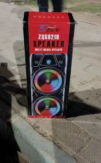 اسپیکر zQ 8210