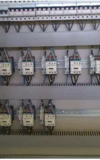 برقکار برق صنعتی سیم کش عیب یابی برق کار برق