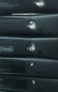 خریدار و فروش حتی تعمیری xbox 360 ایکس باکس 360