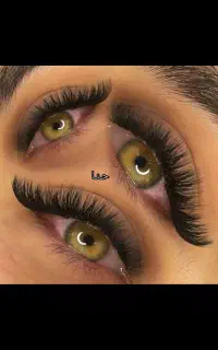 آموزش و خدمات کاشت مژه