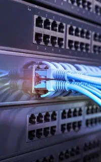 ارائه خدمات تخصصی شبکه ، سرور ، ویپ (VOIP)