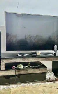 تلویزیون ال جی ۵۰ اینچ فور کی
