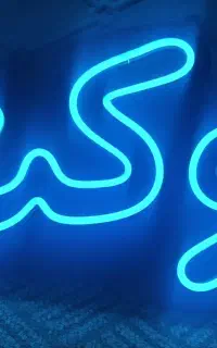 نئون.نیون تابلو در حد