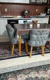 میز ۴ نفره