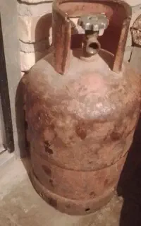 کپسول بوتان سالم و پر