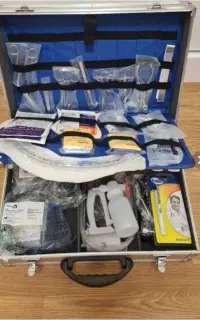 طب سنت،تکنسین اورژانس و داروخانه