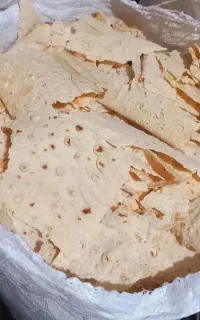 نان خشک محلی
