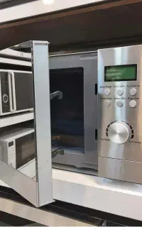 ماکروویو تکنو ۳۵ لیتری