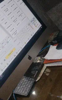 ب ۱ نفر صندوق دار خانم پاره وقت نیازمندیم