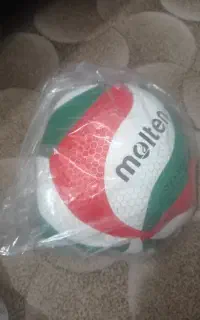 توپ والیبال