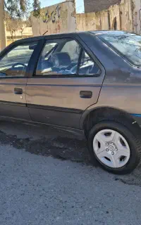 پژو ۴۰۵ مدل ۸۱