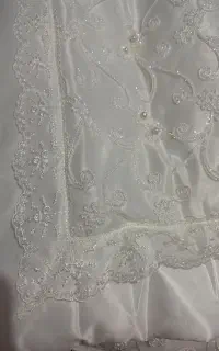 رو تختی  دانتل و مروارید دوزی شده