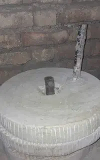 (هاره) آسیاب آرد دستی