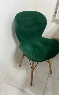 دو عدد صندلی