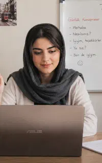 آموزش  زبان انگلیسی و ترکی استانبولی