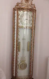 ساعت ایستاده برنجی