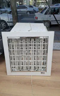 ۸عدد تایل دارای مهتابی