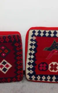 پشتی دست بافت