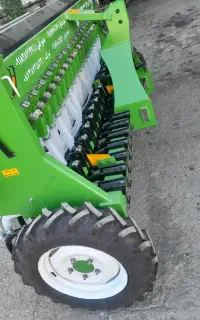 بذر کار گندم دو انبار