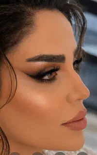 مرکز تخصصی میکاپ ،کوتاهی ، لایت و احیا و اسکالپ سر