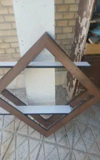 تعدادی شلف دیواری تزئینی