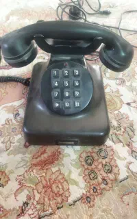 تلفن قدیمی