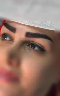 جشنواره تخفیف میکروکاشت طبیعی ابرو در شیراز