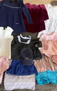 تعدادی لباس دخترونه ۳/۴ سال به فروش میرسد