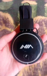هدفون فیمت ۲۵۰ هزار تومن .