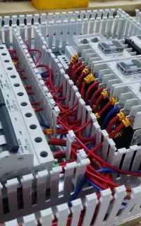 برق کار ساختمان