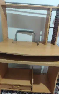میز کامپیوتر