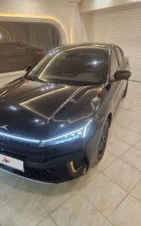 کی ام سی J7 رنگ مشکی مدل ۱۴۰۱