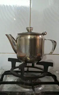 قوری استیل سالم
