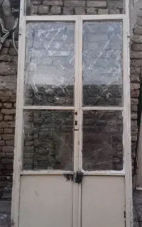 در ورودی