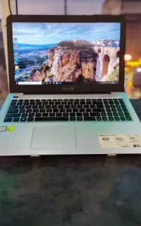 لپتاپ در حد نو i7
