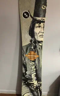 اسنوبرد سوییسی وست ،          West Snowboard