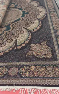 فرش 9متری تک  زیر قیمت در مغازه فرش فروشی