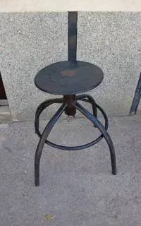 صندلی فلزی گردون