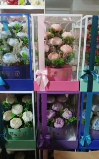 پخش عروسک وگل شیشه ای باقیمت خیلی پایین