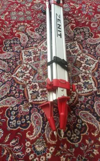 سه پایه دوربین نقشه برداری