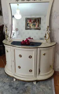 آینه و کنسول