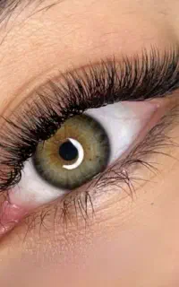 اکستنشن مژه و لیفت و لمینت مژه‌و ابرو
