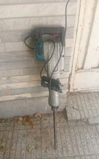 تخریب کاری ساختمان