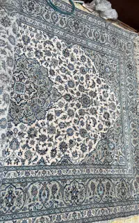 قالی دست بافت ۱۲ متری سفید جذاب