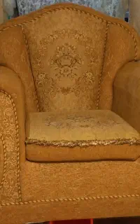 میز غذا خوری ع نفره  فروشی در حد نو و کم کارکرد